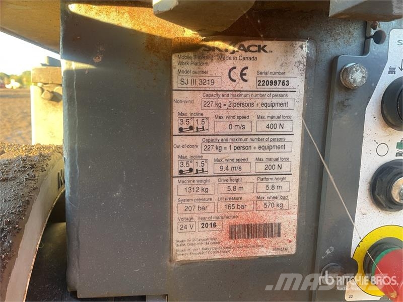 SkyJack SJIII3219 رافعات مقصية الشكل