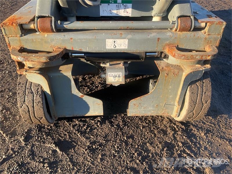 SkyJack SJIII3219 Škaraste platforme