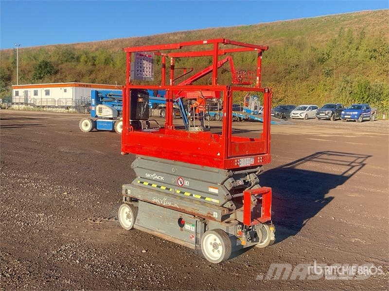 SkyJack SJIII3219 Škaraste platforme