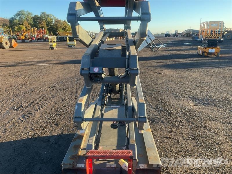 SkyJack SJIII3219 Škaraste platforme