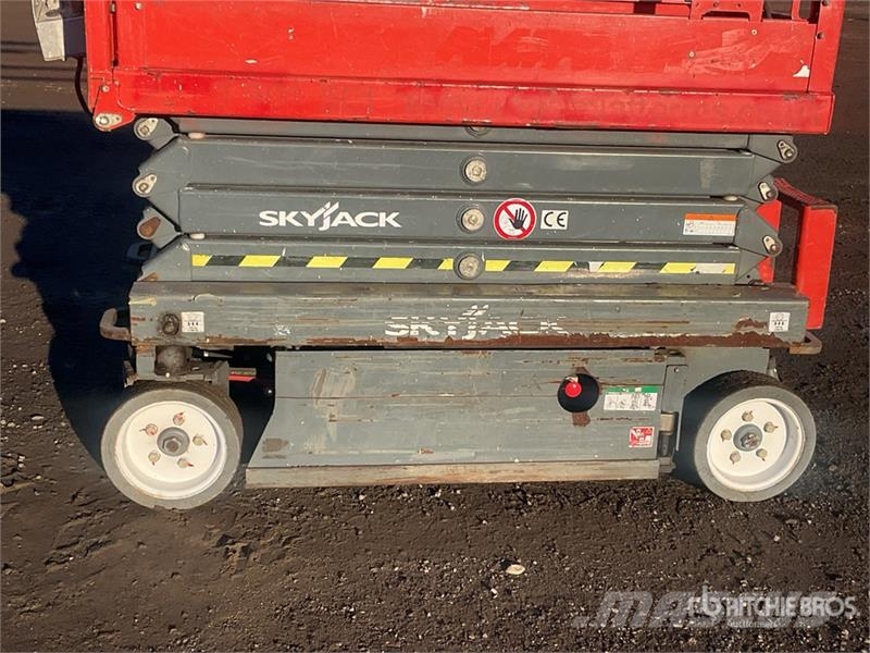 SkyJack SJIII3219 Škaraste platforme
