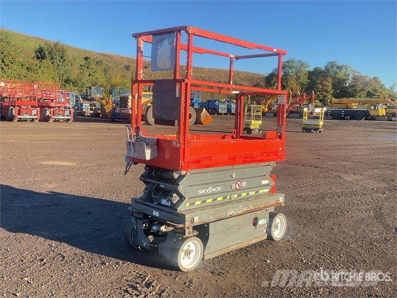 SkyJack SJIII3219 Škaraste platforme