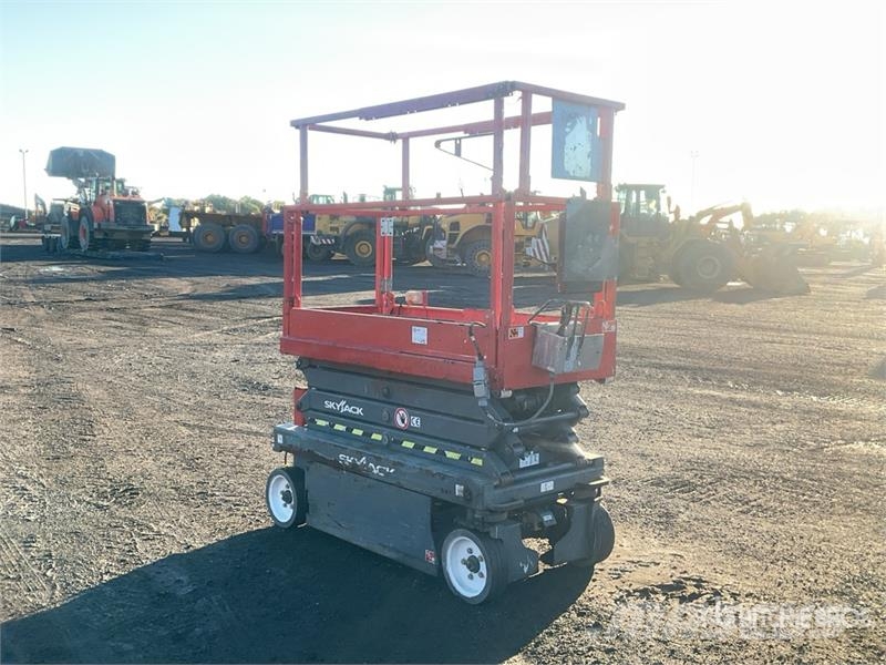SkyJack SJIII3219 Škaraste platforme