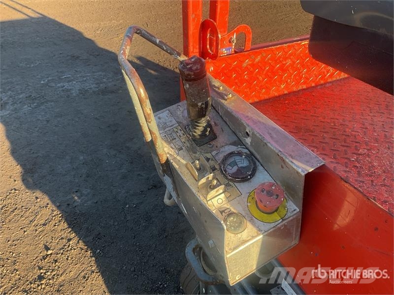 SkyJack SJIII3219 Škaraste platforme