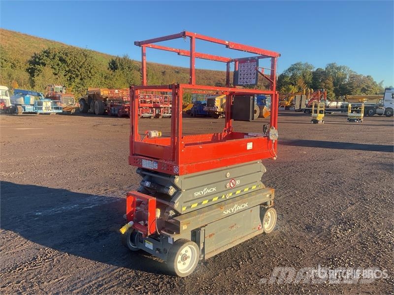 SkyJack SJIII3219 Škaraste platforme