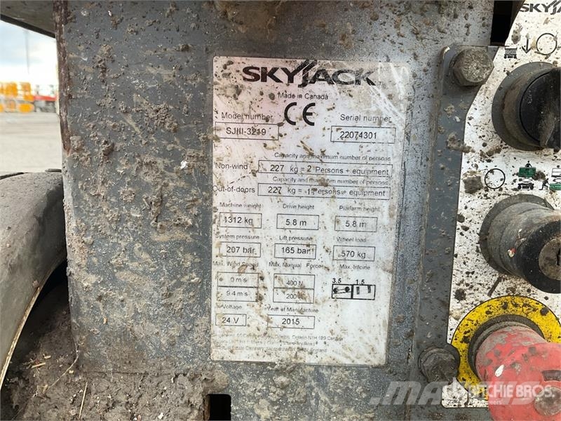 SkyJack SJIII3219 Electric Scissor Lift Scheren-Arbeitsbühnen