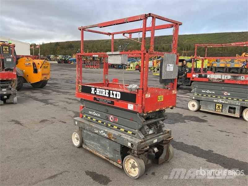 SkyJack SJIII3219 Electric Scissor Lift Scheren-Arbeitsbühnen