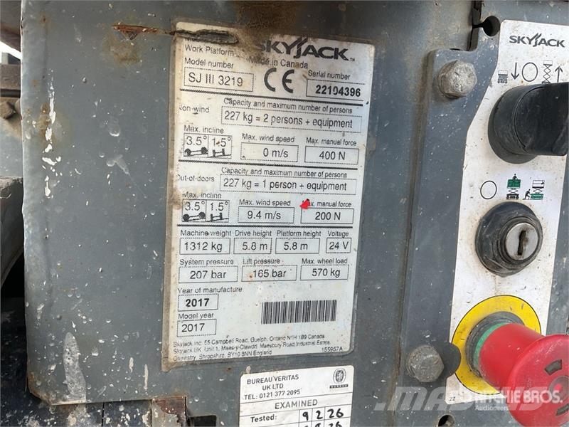 SkyJack SJIII3219 Electric Scissor Lift Škarjaste dvižne ploščadi