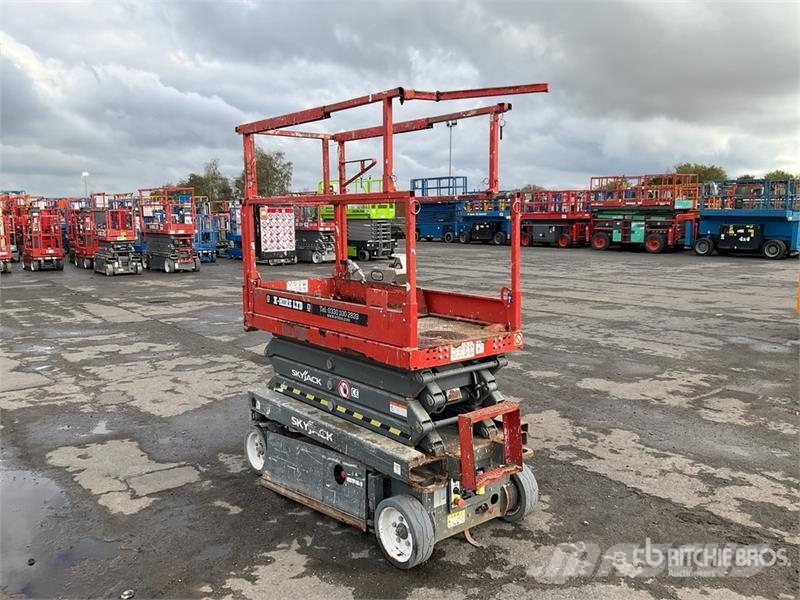 SkyJack SJIII3219 Electric Scissor Lift 剪叉式升降机