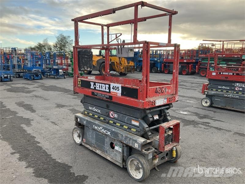 SkyJack SJIII3219 Electric Scissor Lift Scheren-Arbeitsbühnen