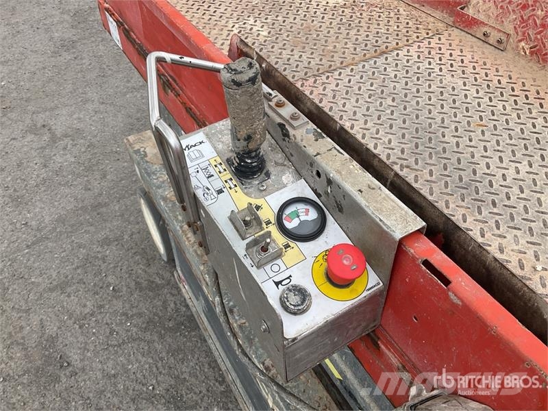SkyJack SJIII3219 Electric Scissor Lift シザースリフト