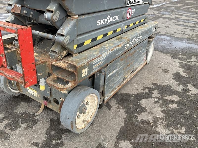 SkyJack SJIII3219 Electric Scissor Lift 剪叉式升降机
