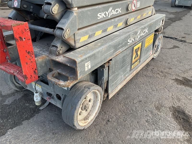 SkyJack SJIII3219 Electric Scissor Lift 剪式升降機