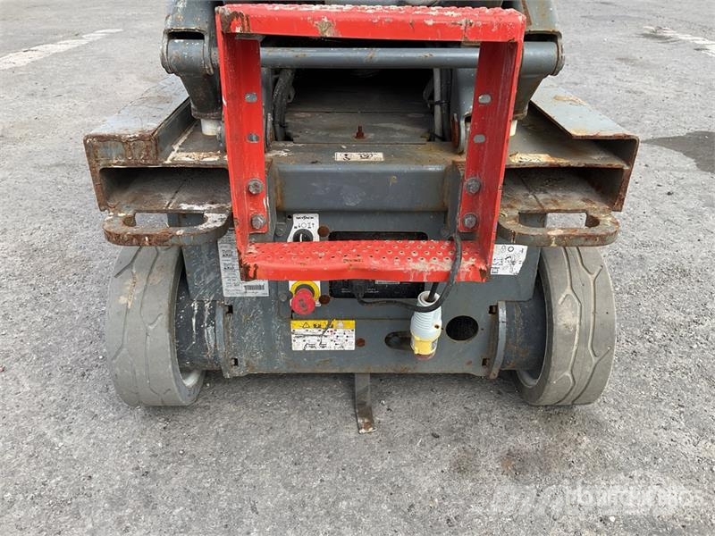 SkyJack SJIII3219 Electric Scissor Lift Sakselifter