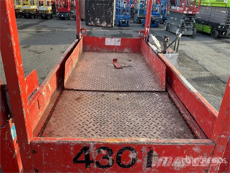 SkyJack SJIII3219 Electric Scissor Lift Scheren-Arbeitsbühnen