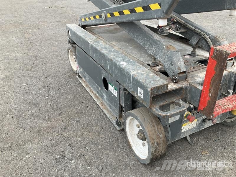 SkyJack SJIII3219 Electric Scissor Lift رافعات مقصية الشكل