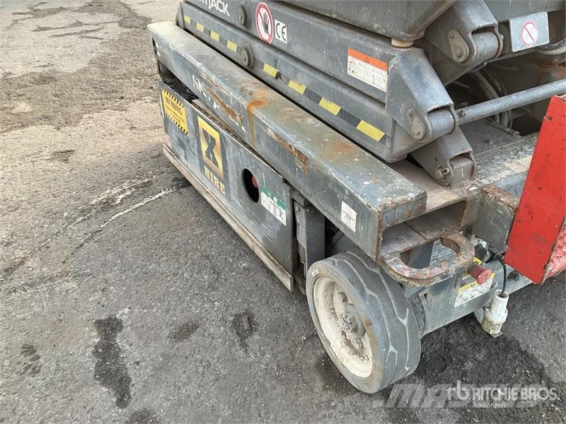 SkyJack SJIII3219 Electric Scissor Lift 剪式升降機
