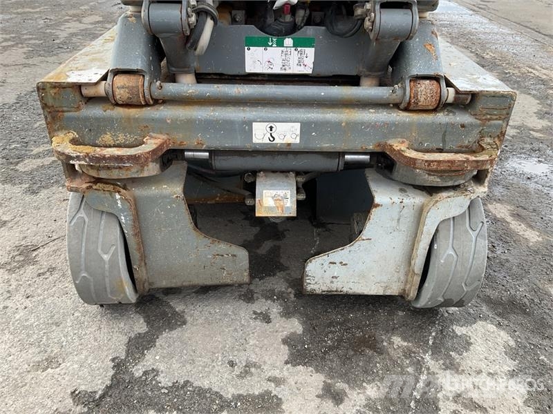SkyJack SJIII3219 Electric Scissor Lift 剪叉式升降机