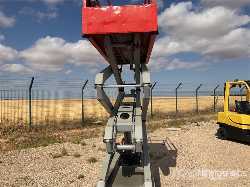 SkyJack SJIII3220M Electric Scissor Lift Ножничные подъемники