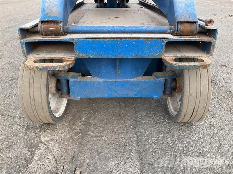 SkyJack SJIII3226 Piattaforme a pantografo