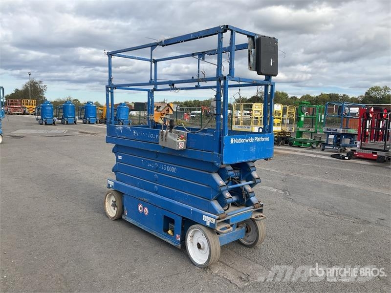 SkyJack SJIII3226 Piattaforme a pantografo