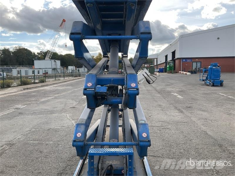 SkyJack SJIII3226 Piattaforme a pantografo