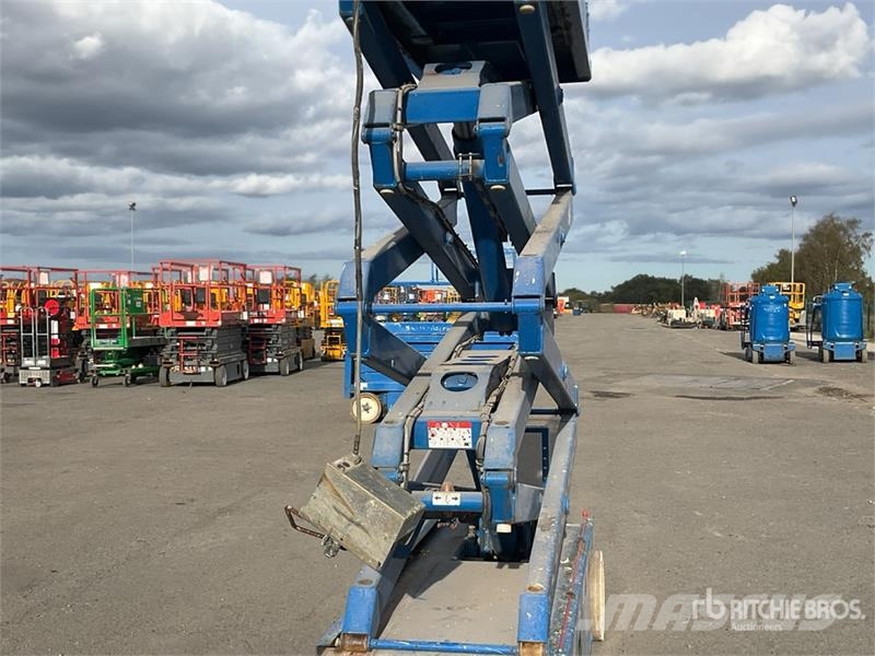SkyJack SJIII3226 Piattaforme a pantografo