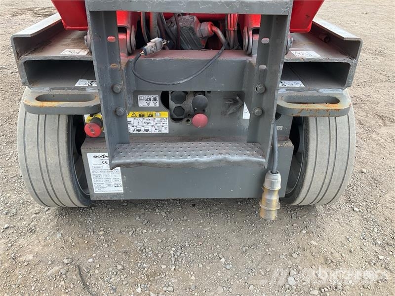 SkyJack SJIII3226 Schaarhoogwerkers