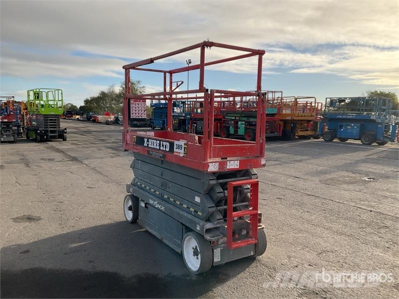 SkyJack SJIII3226 Electric Scissor Lift 剪式升降機