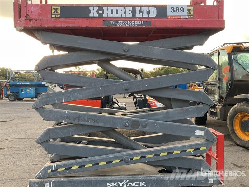 SkyJack SJIII3226 Electric Scissor Lift 剪式升降機
