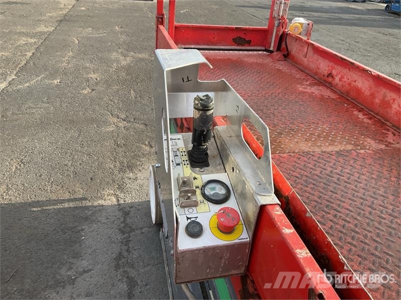SkyJack SJIII3226 Electric Scissor Lift Ollós emelők