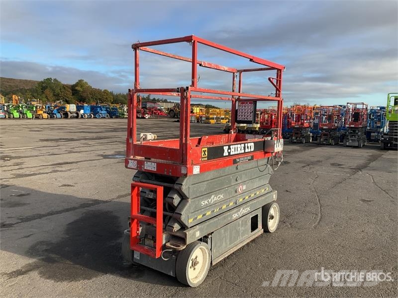 SkyJack SJIII3226 Electric Scissor Lift 剪式升降機