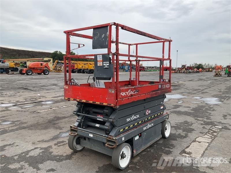 SkyJack SJIII4626 Electric Scissor Lift Nacelle ciseaux