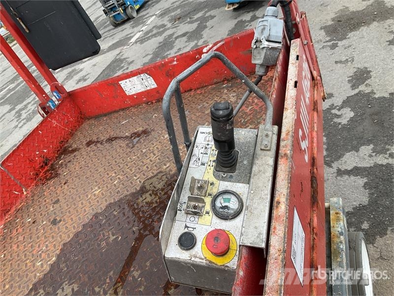 SkyJack SJIII4626 Electric Scissor Lift Nacelle ciseaux