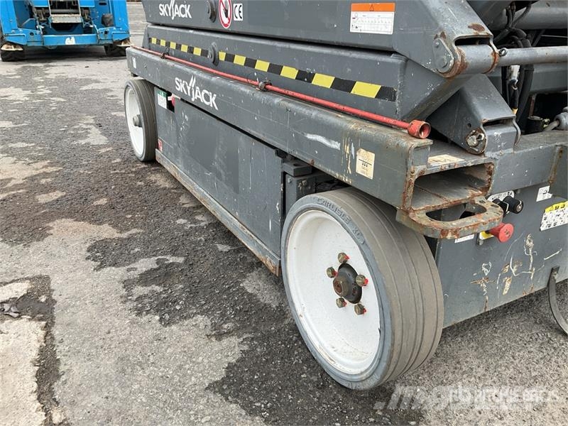 SkyJack SJIII4626 Electric Scissor Lift Nacelle ciseaux