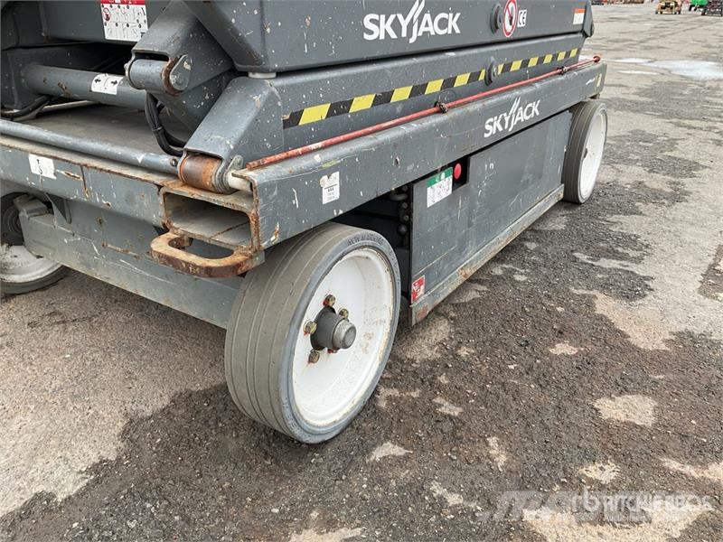 SkyJack SJIII4626 Electric Scissor Lift Nacelle ciseaux