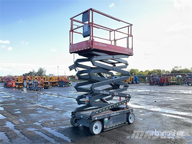 SkyJack SJIII4632 Šķerveida pacēlāji