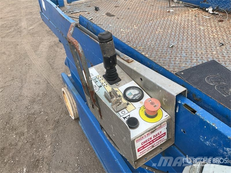 SkyJack SJIII4632 Scissor lifts