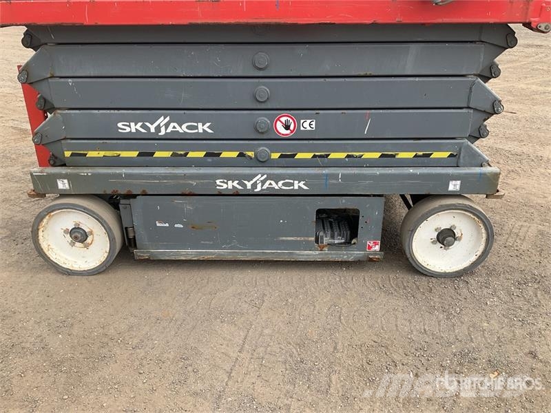 SkyJack SJIII4632 Šķerveida pacēlāji