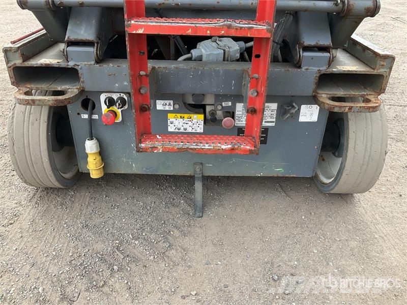 SkyJack SJIII4632 Šķerveida pacēlāji