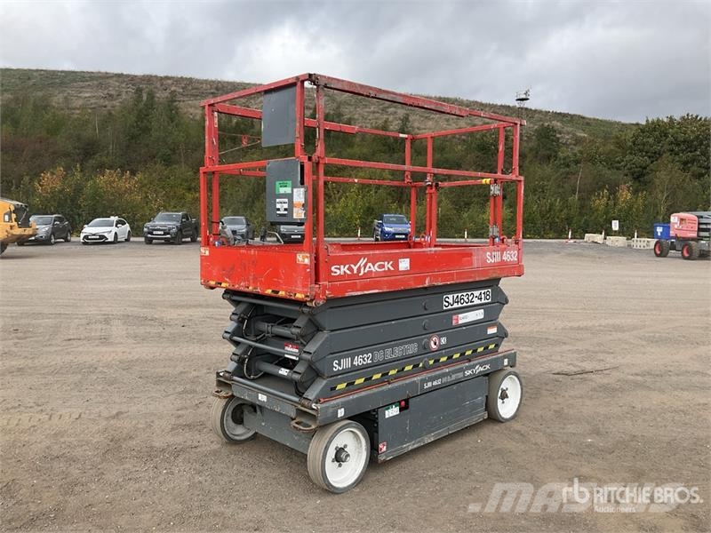 SkyJack SJIII4632 Šķerveida pacēlāji