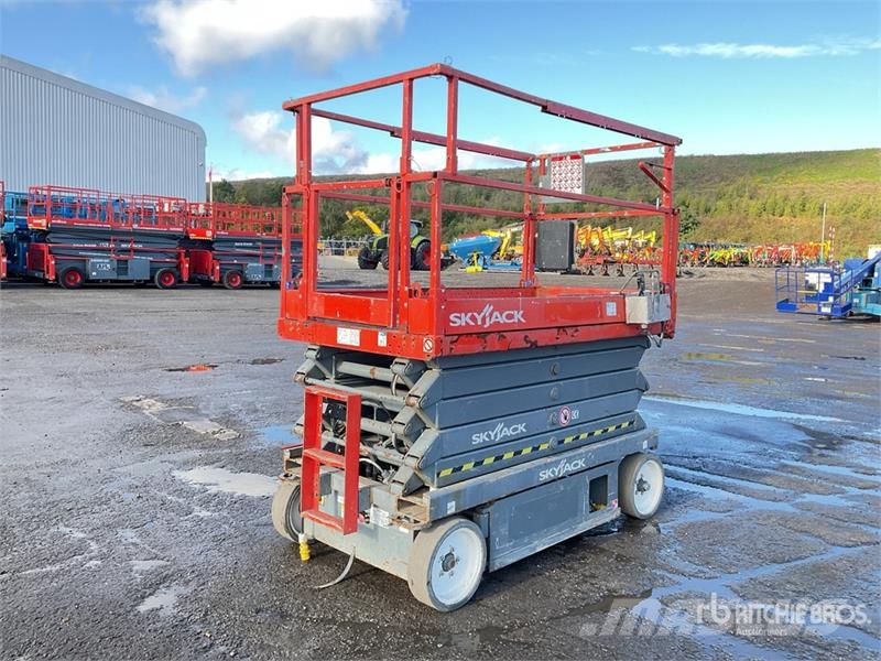 SkyJack SJIII4632 Šķerveida pacēlāji