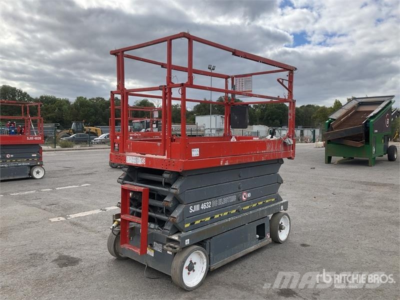 SkyJack SJIII4632 Electric Scissor Lift シザースリフト