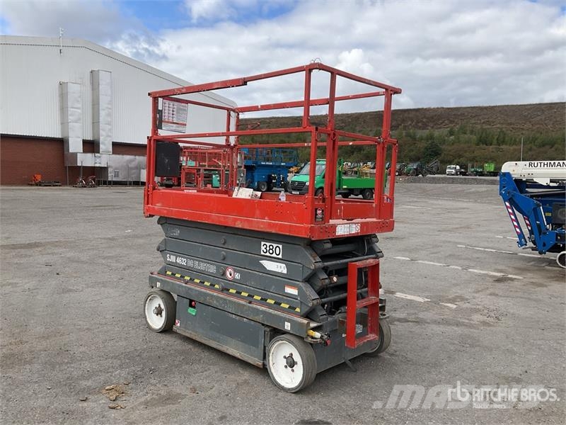 SkyJack SJIII4632 Electric Scissor Lift シザースリフト