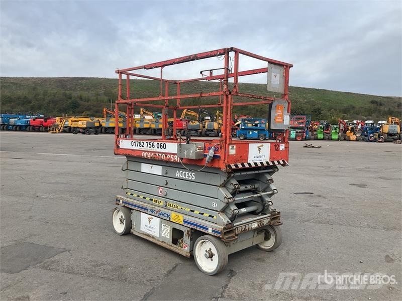 SkyJack SJIII4632 Electric Scissor Lift Scheren-Arbeitsbühnen