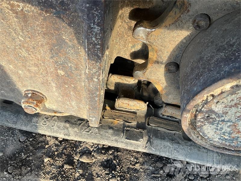Slanetrac HT1000 Stand-On Hi-Tip Tracked Dumper Vehículos compactos de volteo