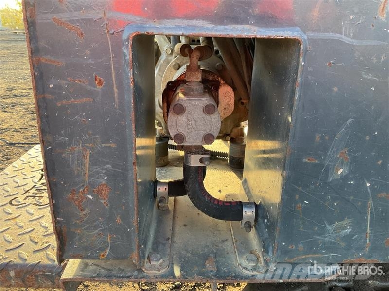 Slanetrac HT1000 Stand-On Hi-Tip Mini Tracked Dumper Vehículos compactos de volteo