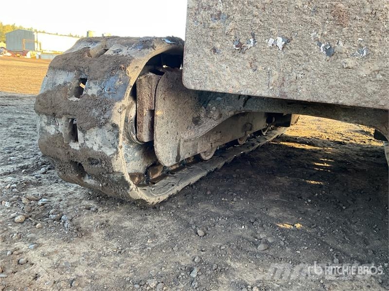 Slanetrac HT1000 Stand-On Hi-Tip Mini Tracked Dumper Vehículos compactos de volteo