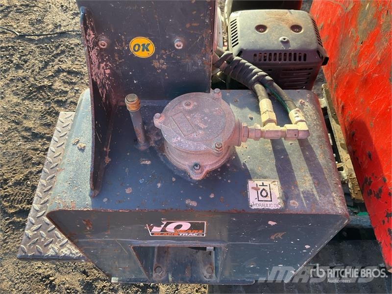 Slanetrac HT1000 Stand-On Hi-Tip Mini Tracked Dumper Vehículos compactos de volteo