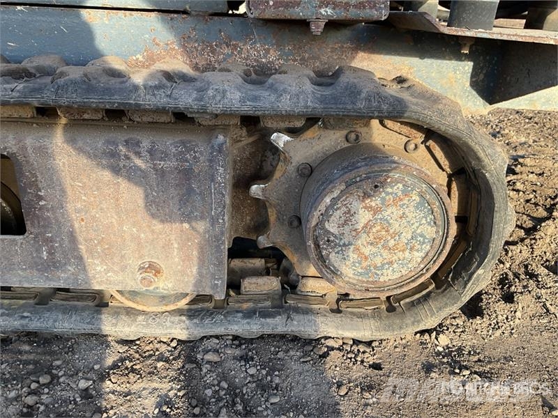 Slanetrac HT1000 Stand-On Hi-Tip Tracked Dumper Vehículos compactos de volteo